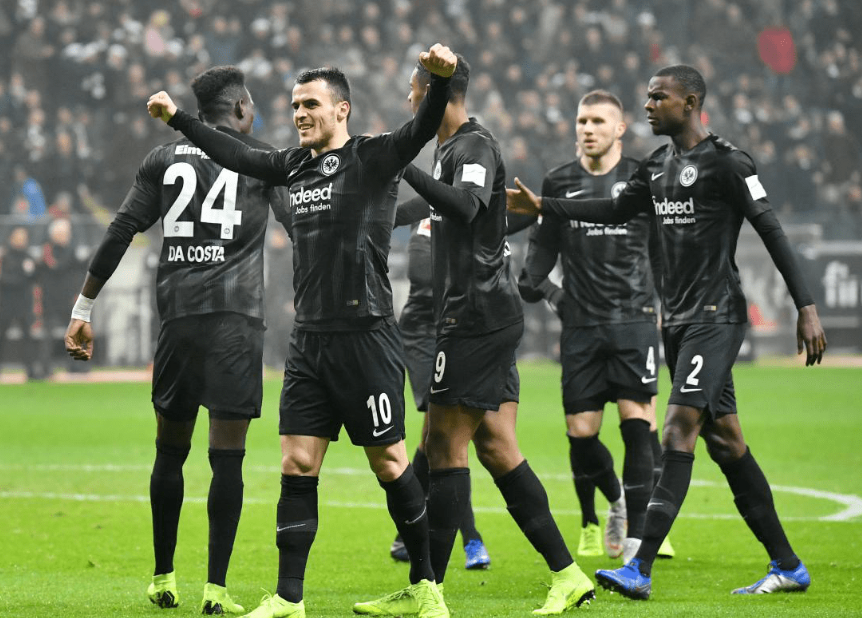 法兰克福：欧冠赛场的&ldquo;逆袭与挣扎&rdquo;