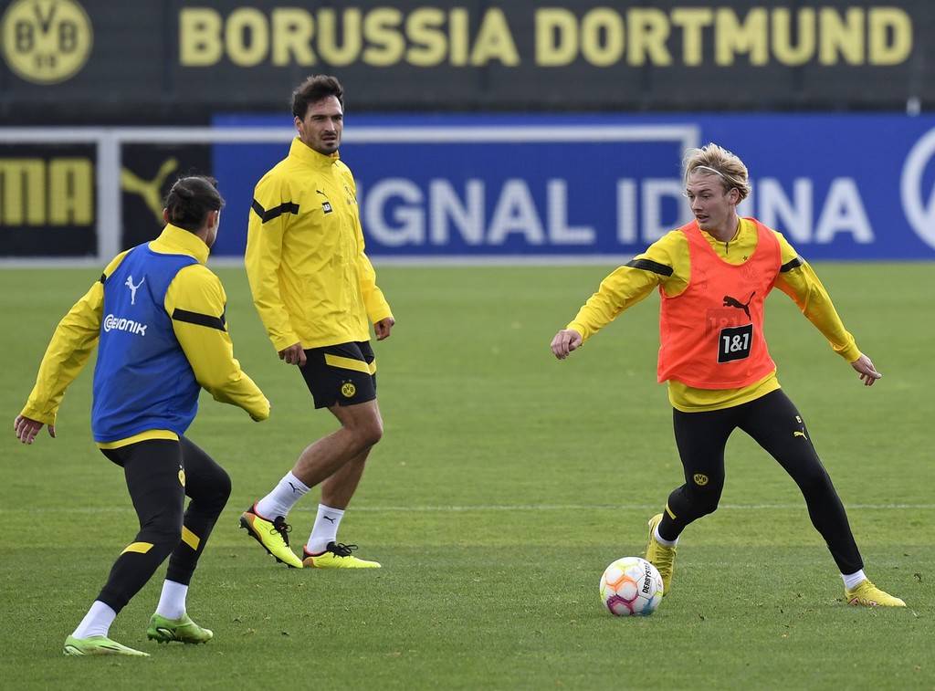 多特蒙德：欧冠逆袭，书写“黑马”传奇